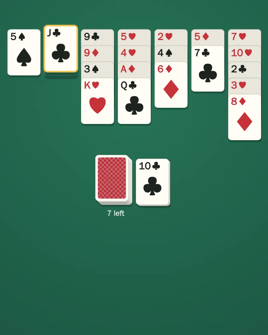 A Card Chain deal on green felt: seven columns of playing cards above a draw pile with seven cards left.